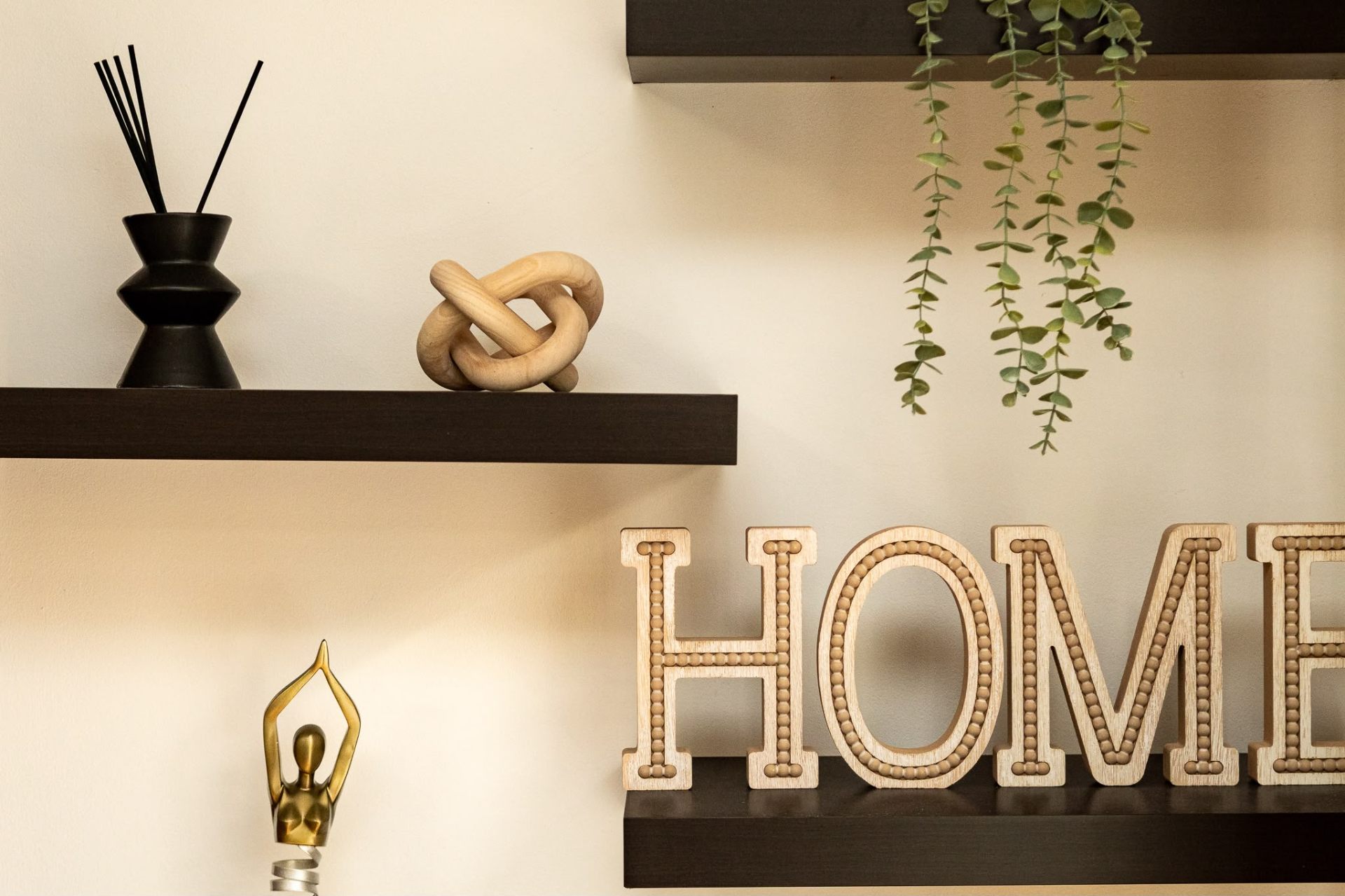 Three-Bed Semi-Detached Serviced Accommodation — image 3